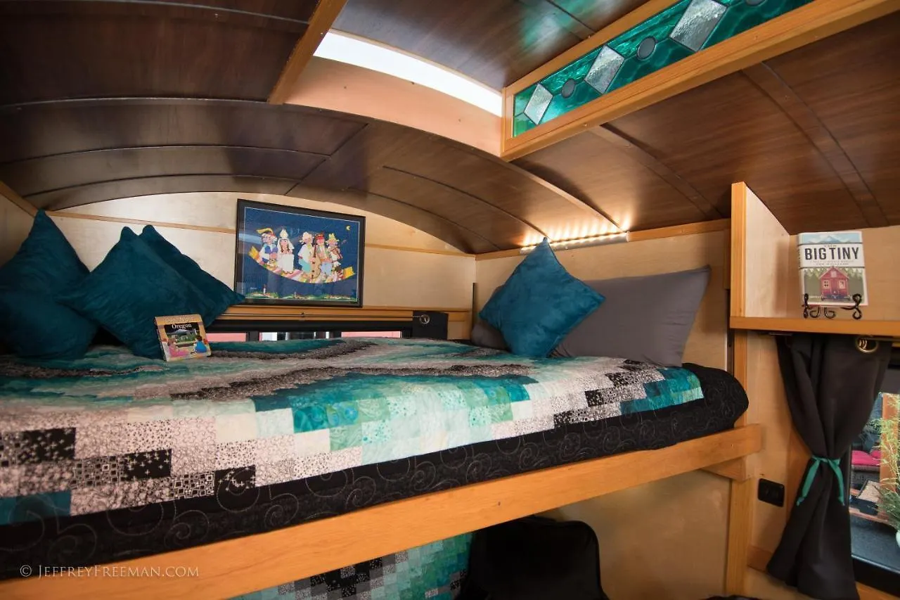 ***  Caravan- The Tiny House Hotel Portland États-Unis