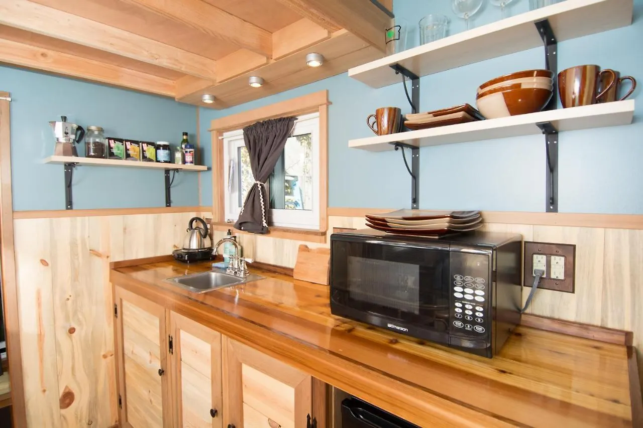 Caravan- The Tiny House Hotel Portland