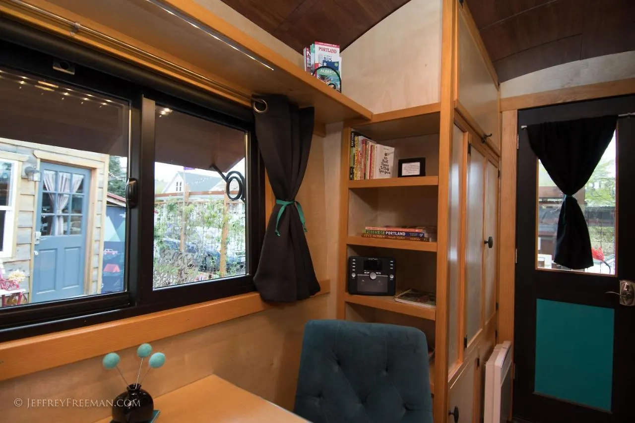 Caravan- The Tiny House Hotel Portland