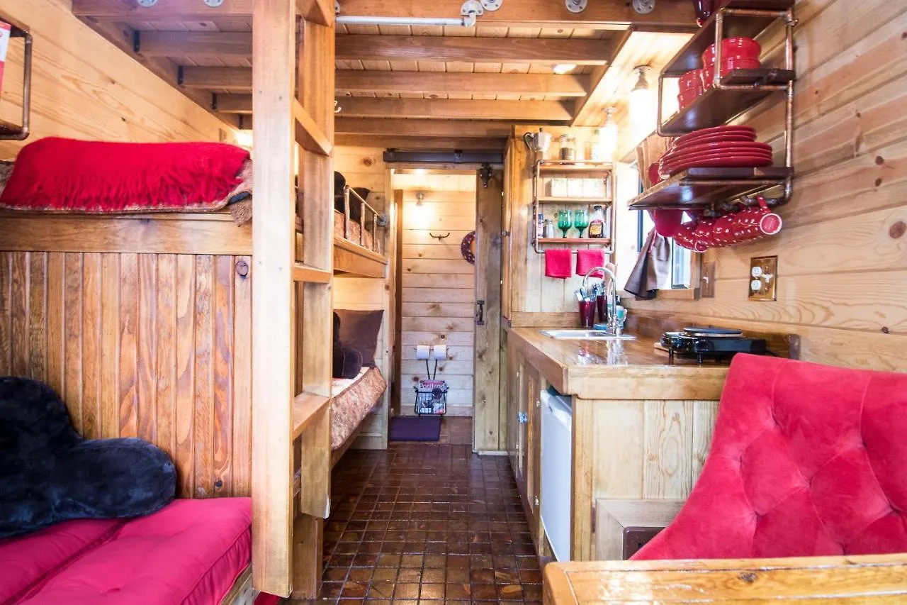 ***  Caravan- The Tiny House Hotel Portland United States