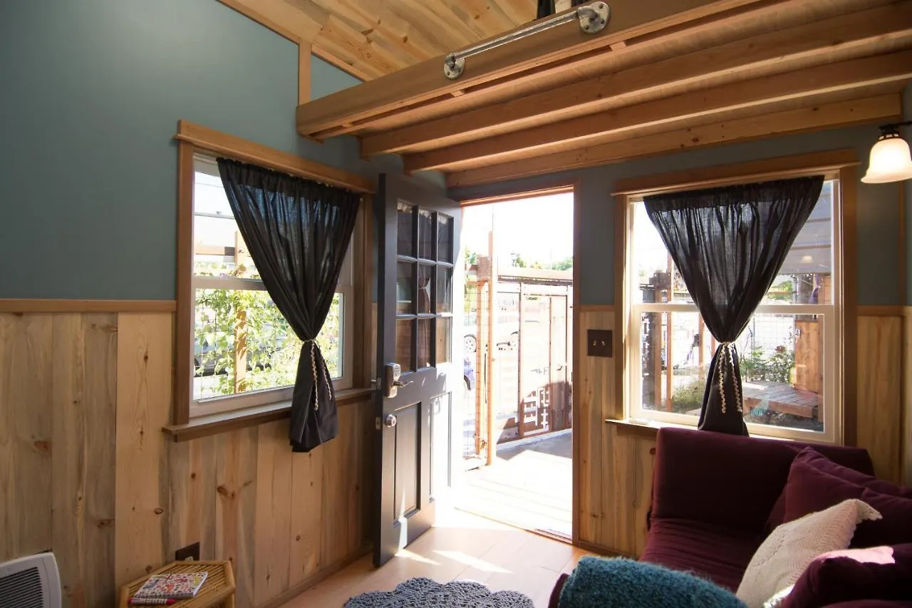 Caravan- The Tiny House Hotel Portland