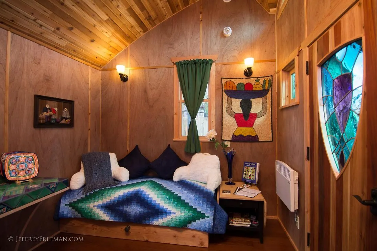 Caravan- The Tiny House Hotel Portland