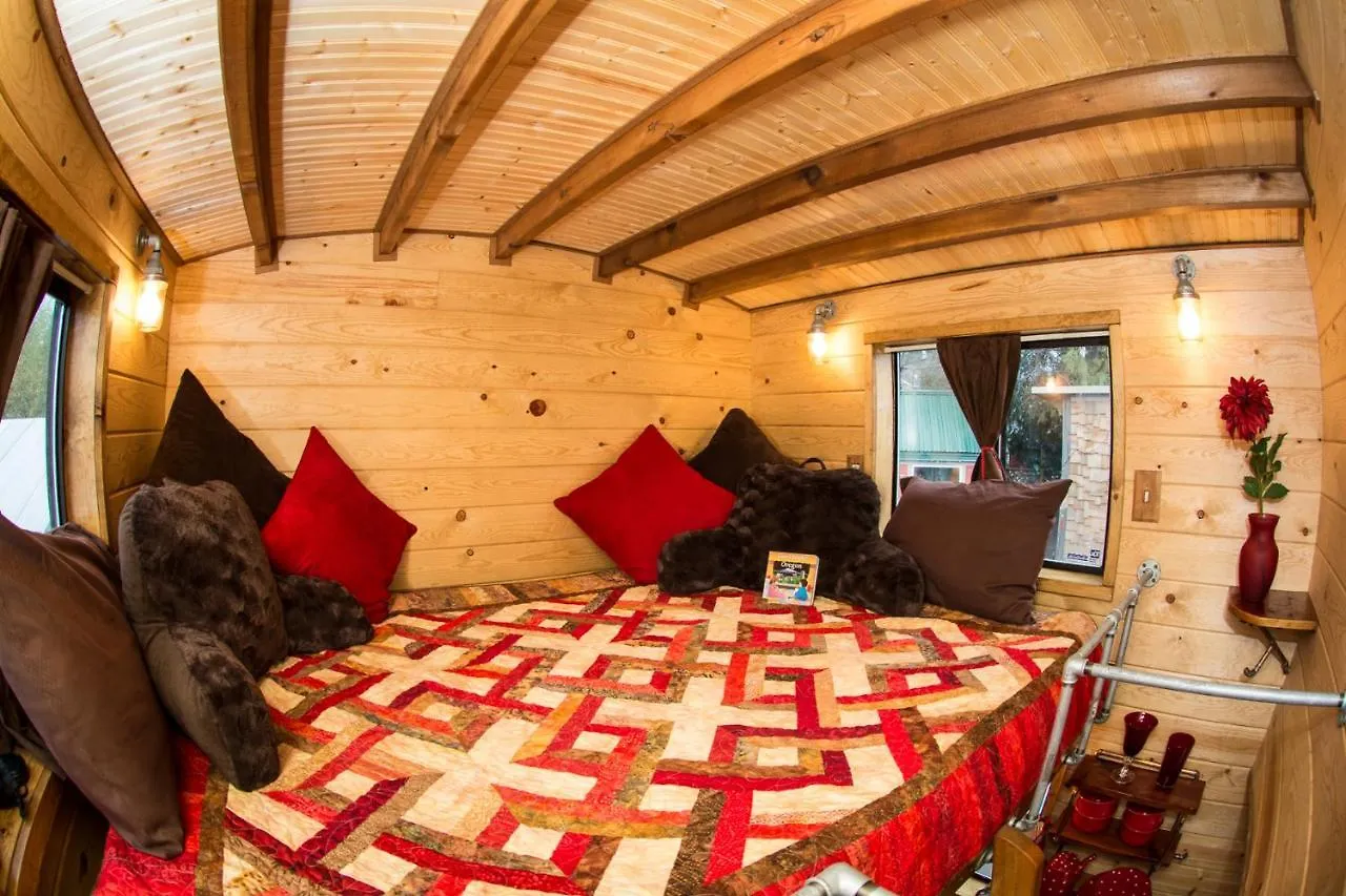 ***  Caravan- The Tiny House Hotel Portland United States