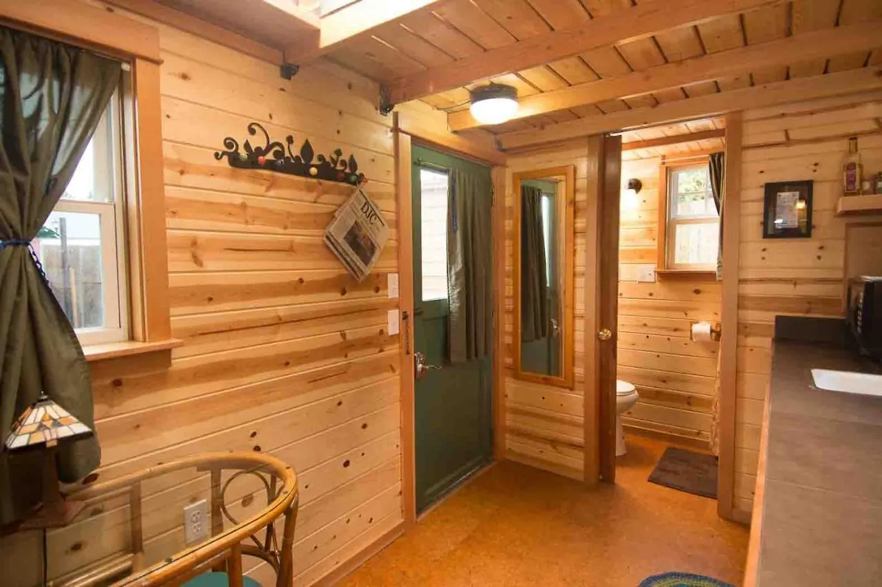 Caravan- The Tiny House Hotel Portland