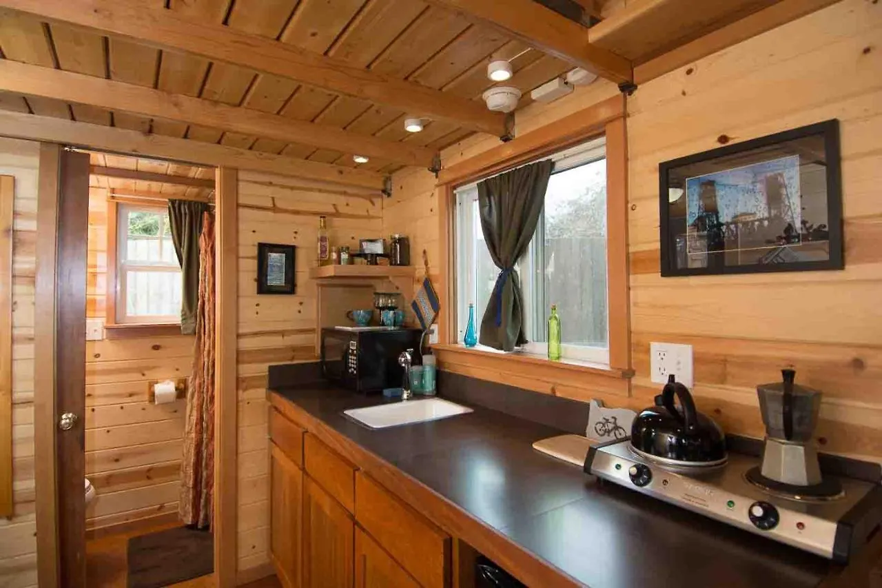 Caravan- The Tiny House Hotel Portland